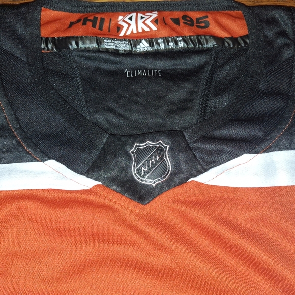 Philadelphia Flyers Carter Hart NHL Sewn Jersey - Picture 5 of 5